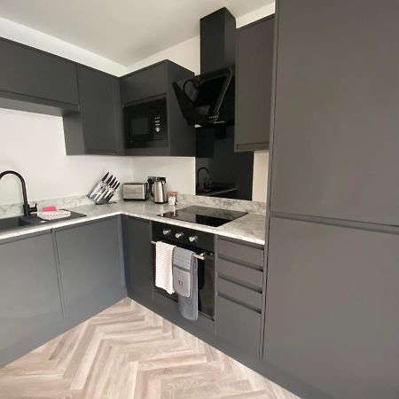 Stylish Apartments Near The Sea Front At Morecambe เฮย์แชม ภายนอก รูปภาพ
