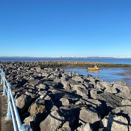 Stylish Apartments Near The Sea Front At Morecambe เฮย์แชม ภายนอก รูปภาพ