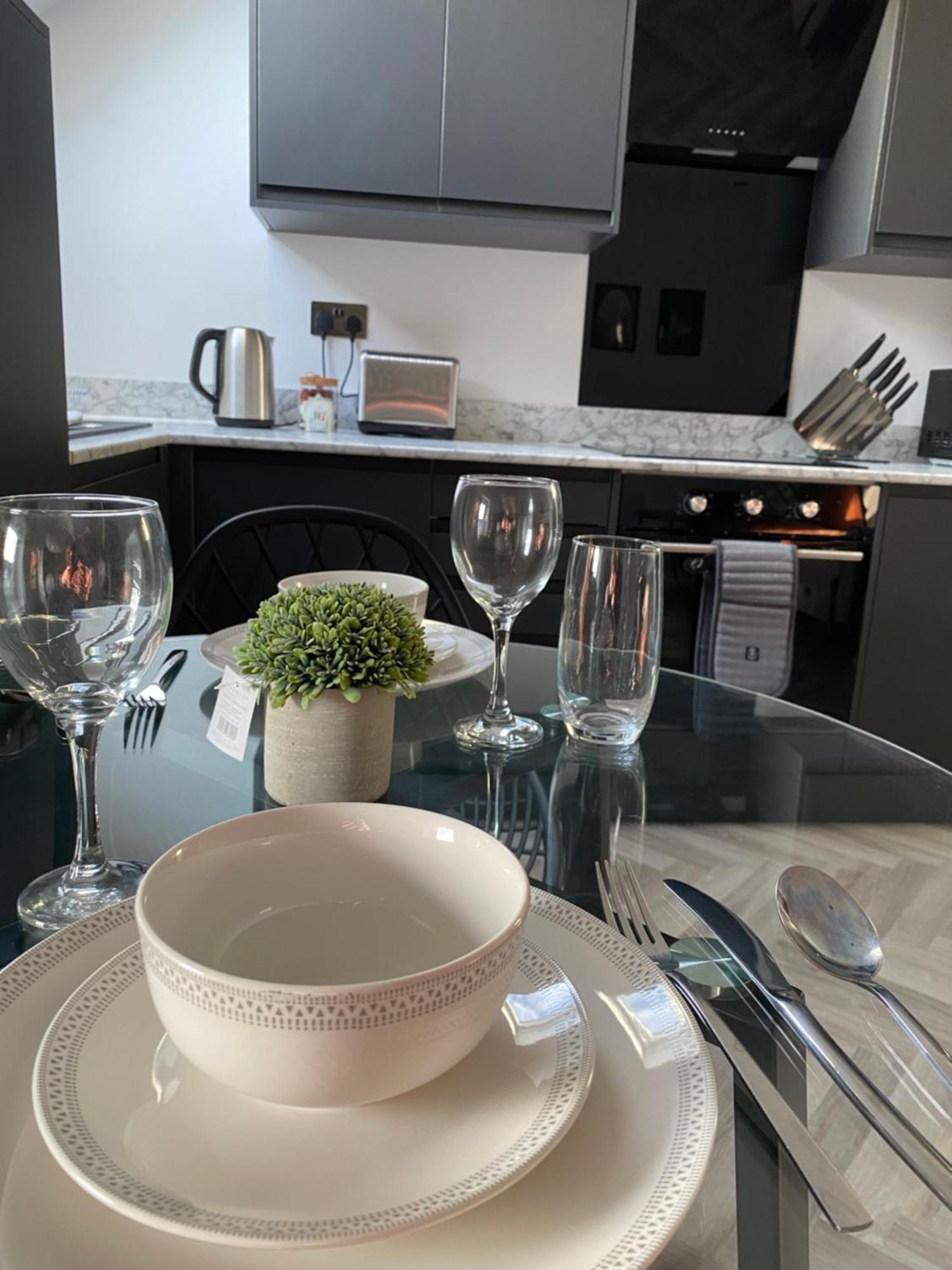 Stylish Apartments Near The Sea Front At Morecambe เฮย์แชม ภายนอก รูปภาพ