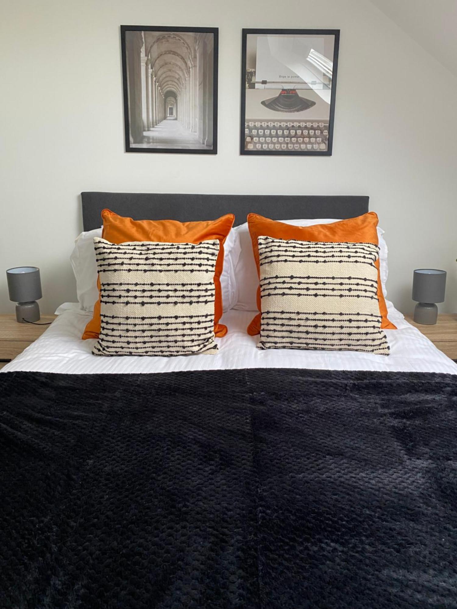 Stylish Apartments Near The Sea Front At Morecambe เฮย์แชม ภายนอก รูปภาพ